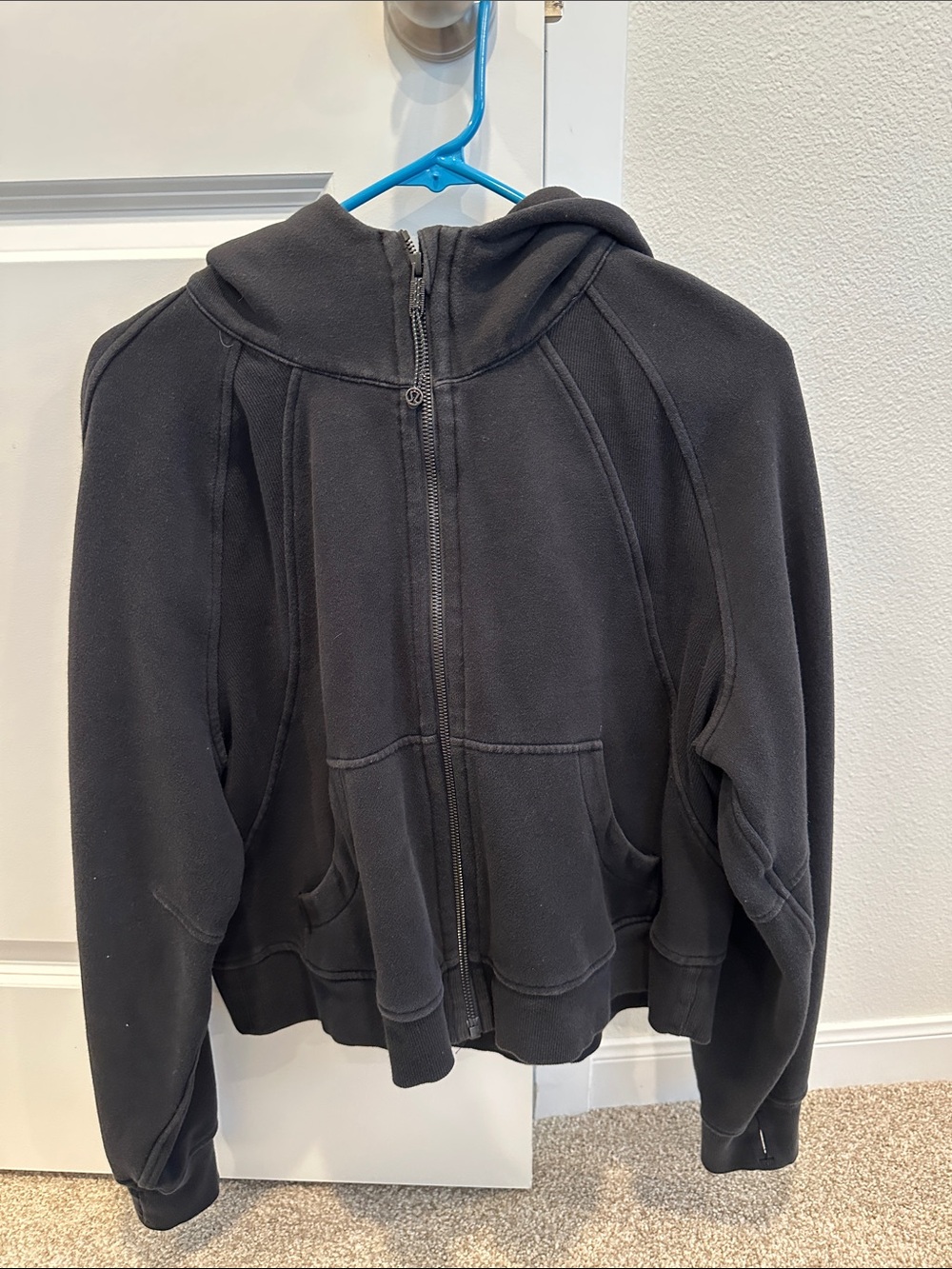 lululemon athletica Black Full‑Zip Hooded Sweatshirt, scuba crop